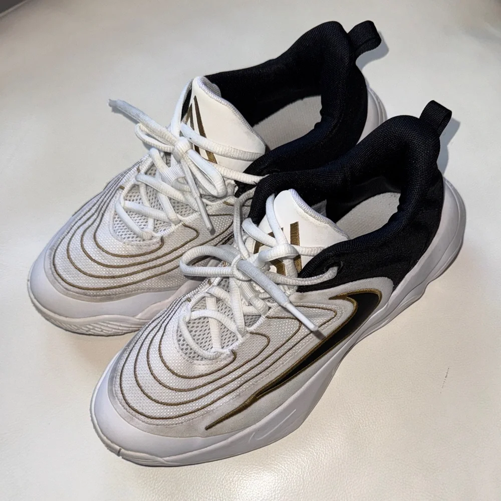 Nike great used